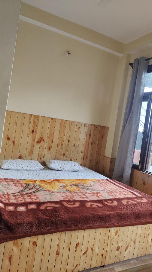 Trinity Homestay Kasol Kültér fotó